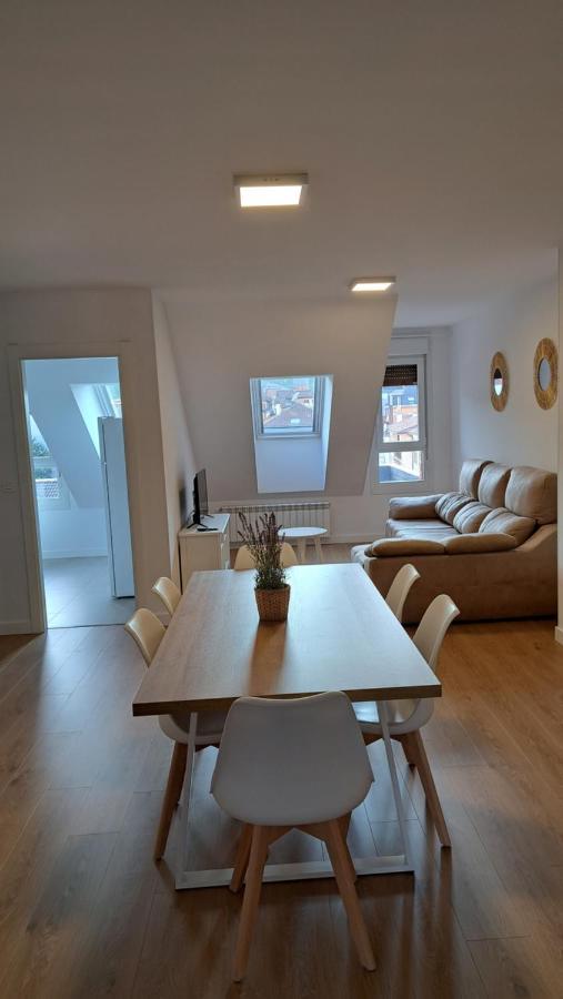 Precioso Atico En El Centro De Cangas De Onis Apartment Bagian luar foto